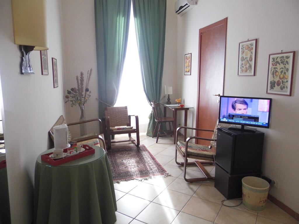 Bed and Breakfast La Residenza Dei Nobili Катандзаро Номер фото