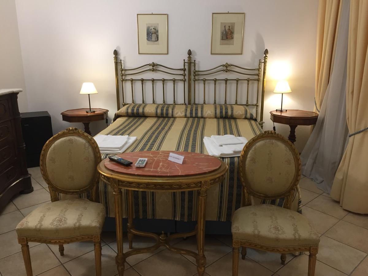 Bed and Breakfast La Residenza Dei Nobili Катандзаро Экстерьер фото